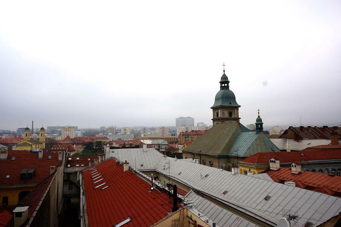 Luxury Oldtown Loft 320M2 On Hlavna Street Apartment Kosice Exterior photo